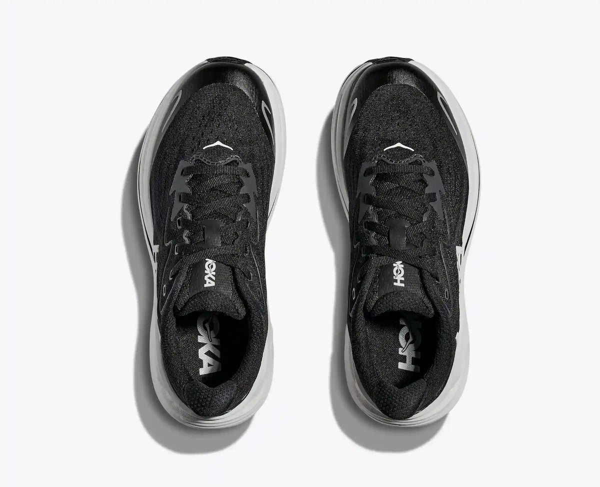 Clifton 10:Black / Carbon Black:3.5Y