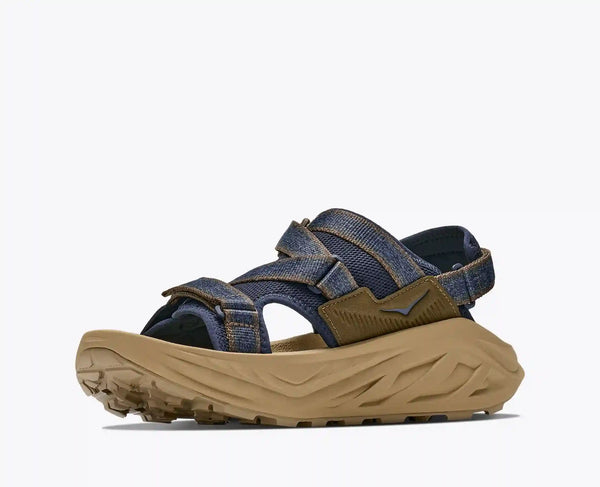 Infini Hike TC:Walnut / Date Syrup:7