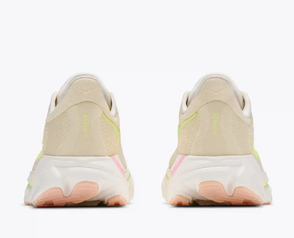 Arahi 9:White / White:5:Regular