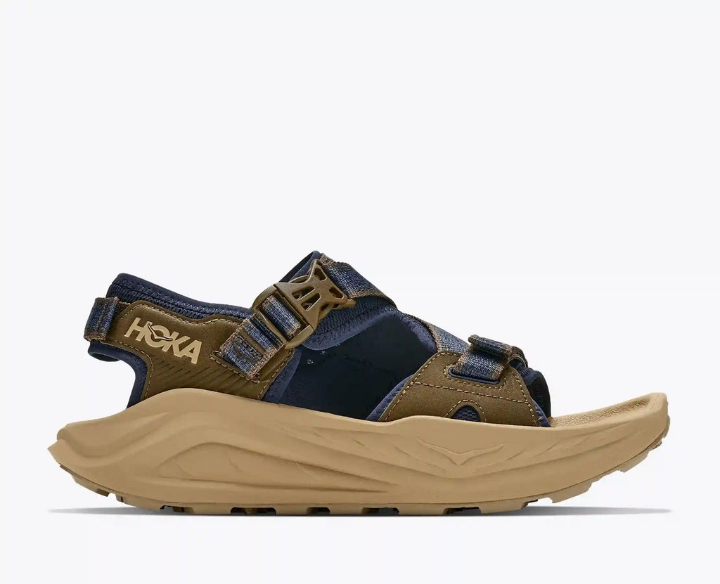 Infini Hike TC:Walnut / Date Syrup:7