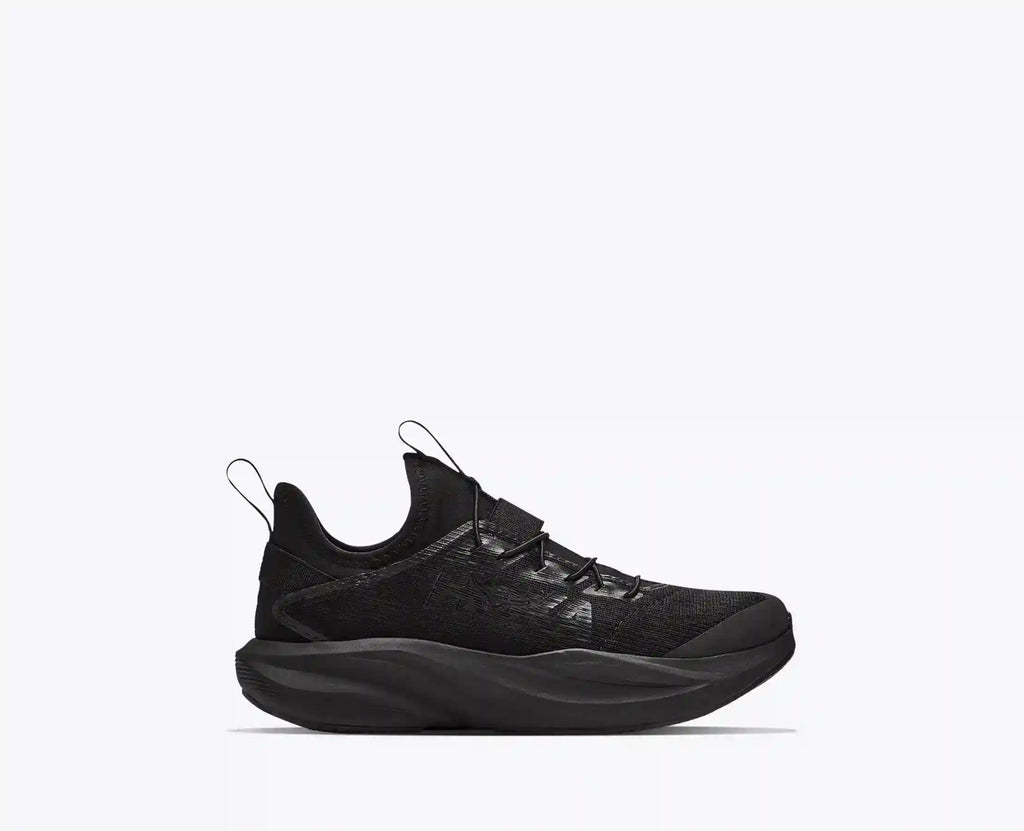 Mach 7:Black / Black:10.5K