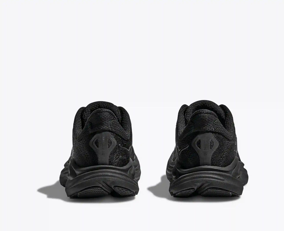Clifton 10:Black / Carbon Black:3.5Y