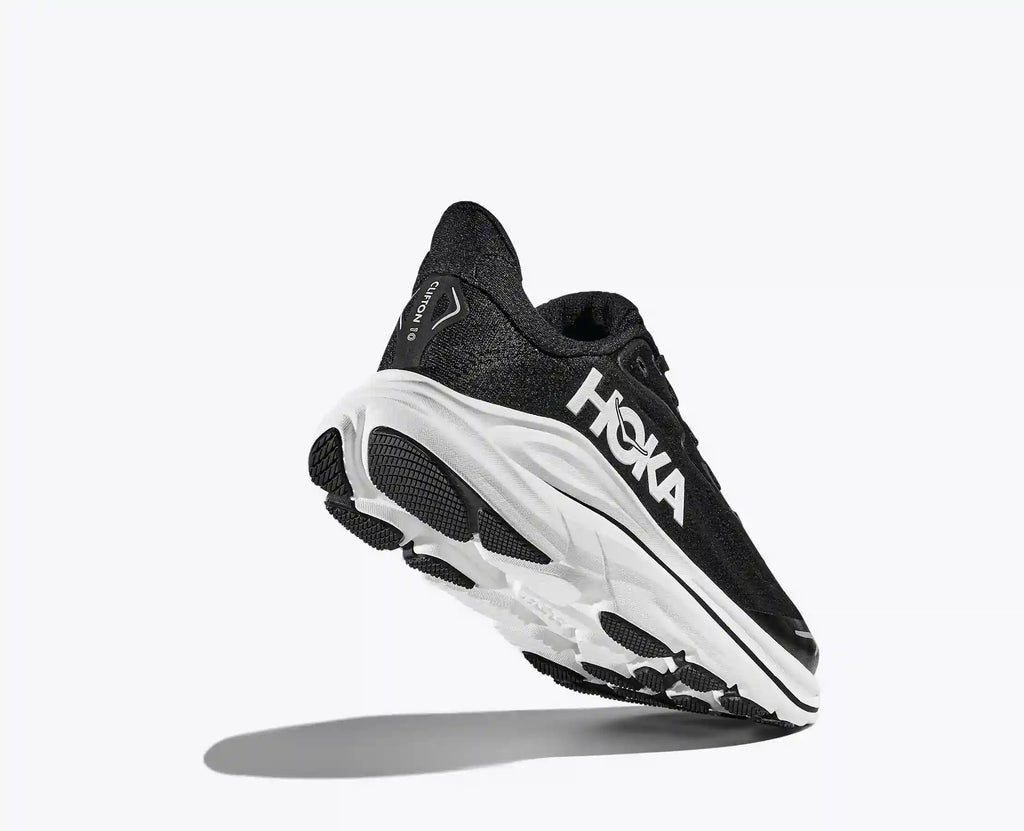Clifton 10:Black / Carbon Black:3.5Y