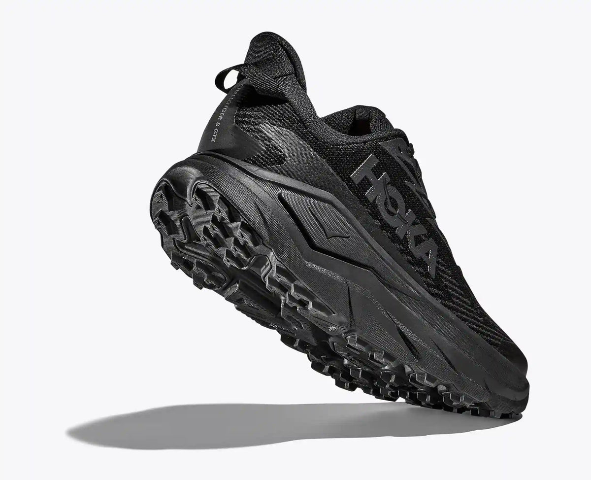 Challenger 8 GTX:Black / Carbon Black:7:Regular